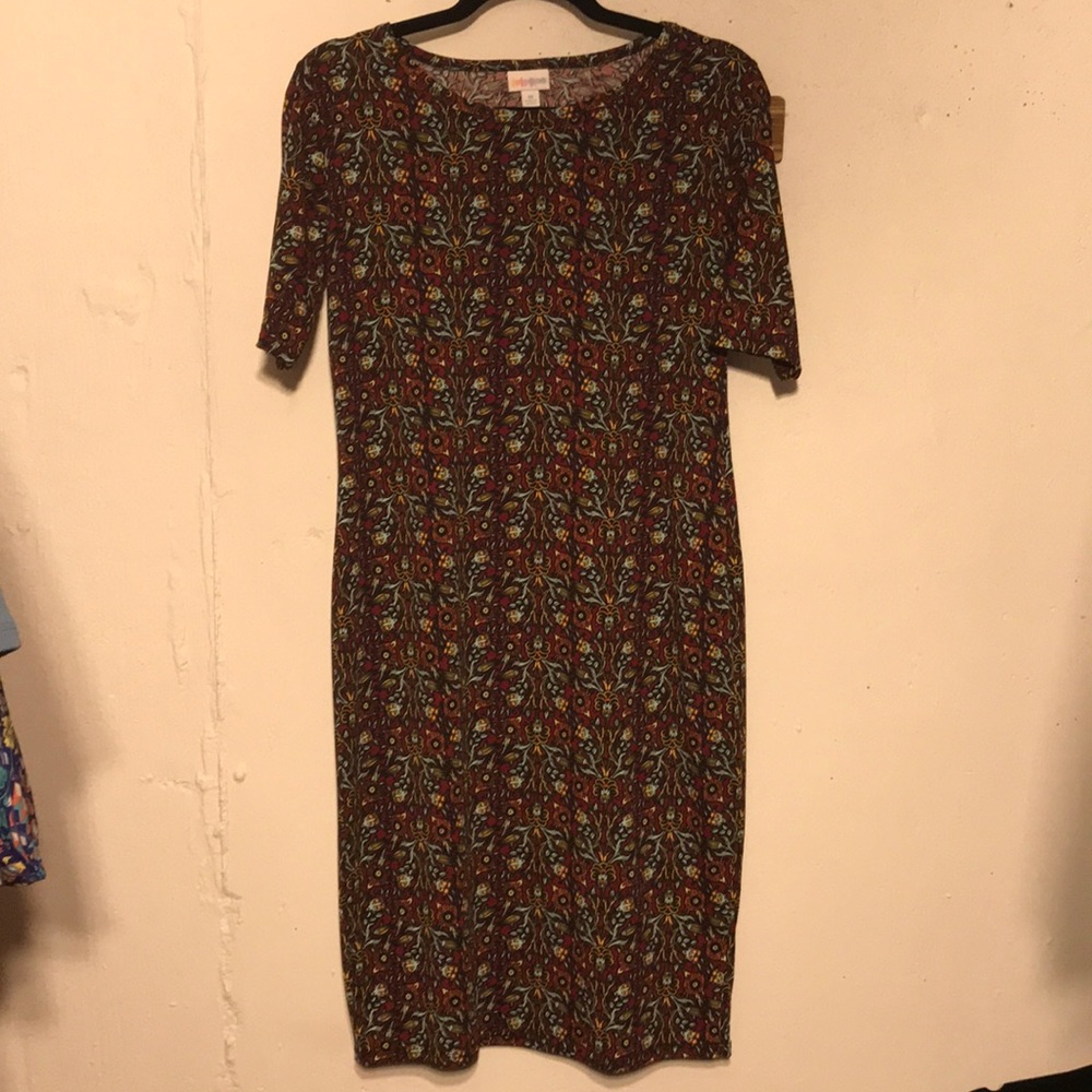 LuLaRoe M Julia Dress